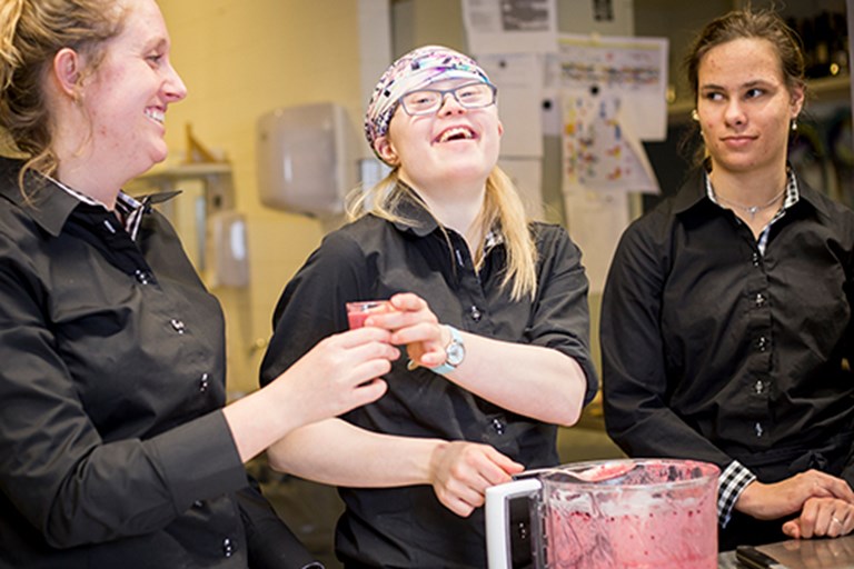 Studenten in de keuken